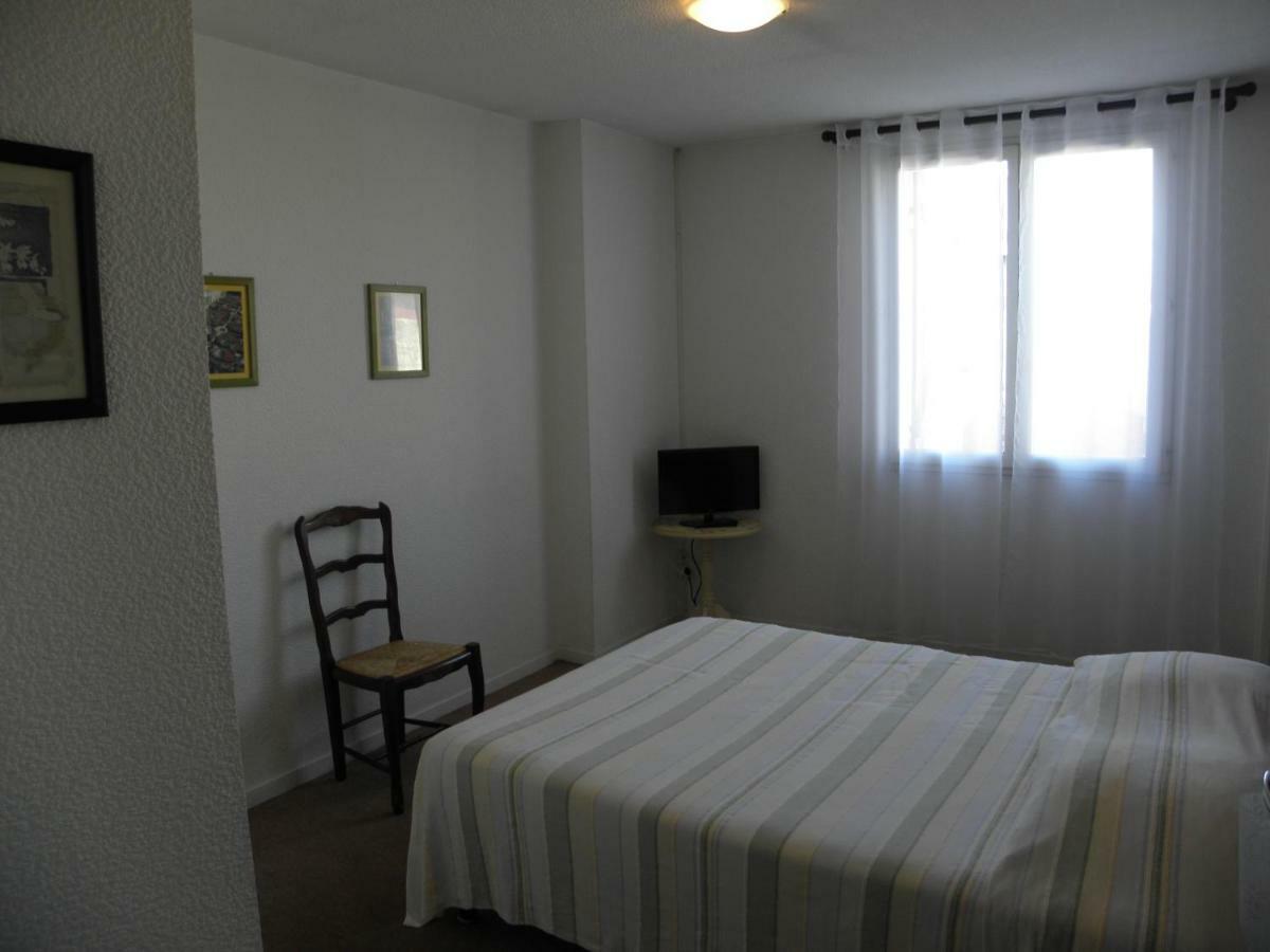 Le Barry Hotell Villefranche-dʼAlbigeois Exteriör bild