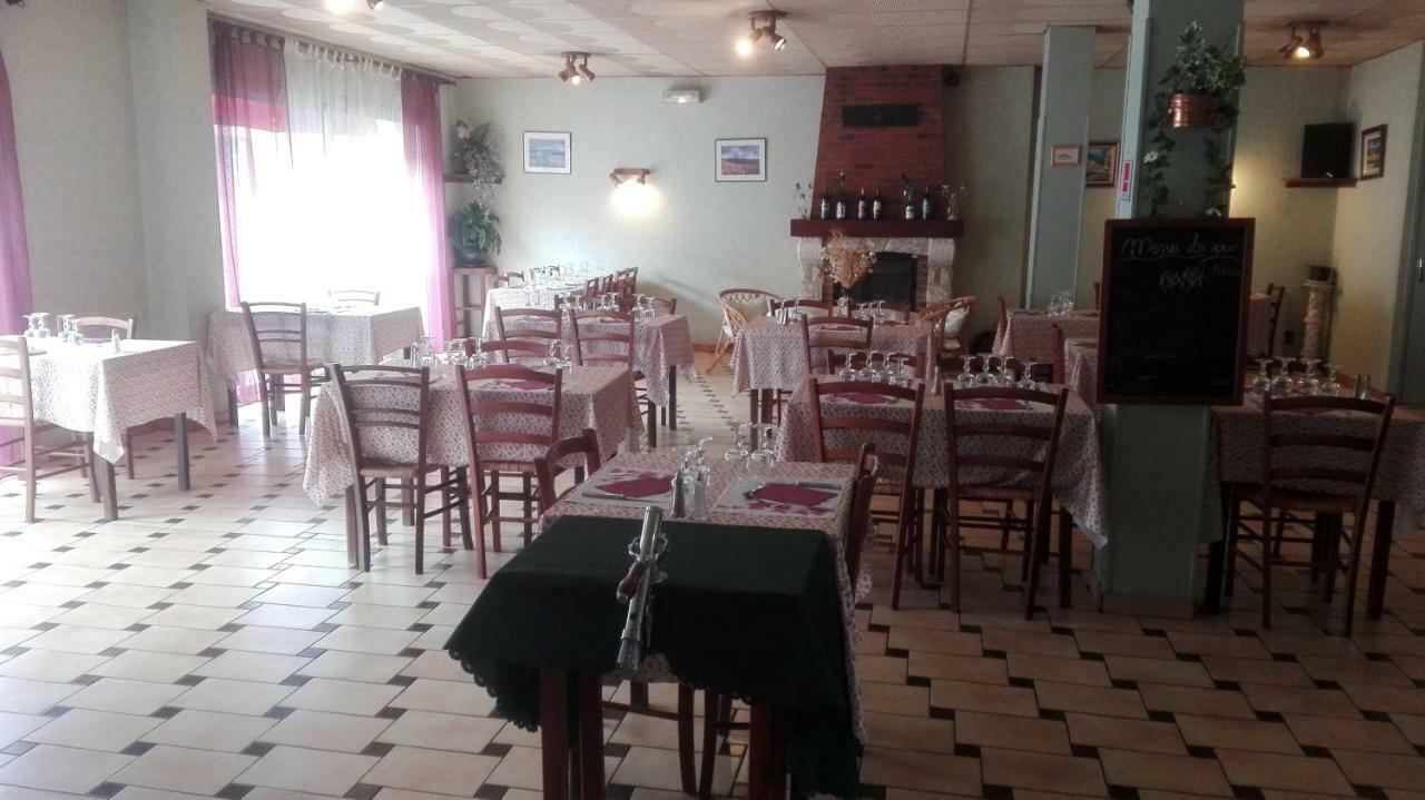 Le Barry Hotell Villefranche-dʼAlbigeois Exteriör bild